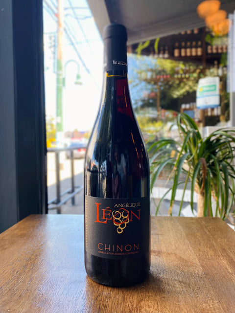 Chinon (2021)