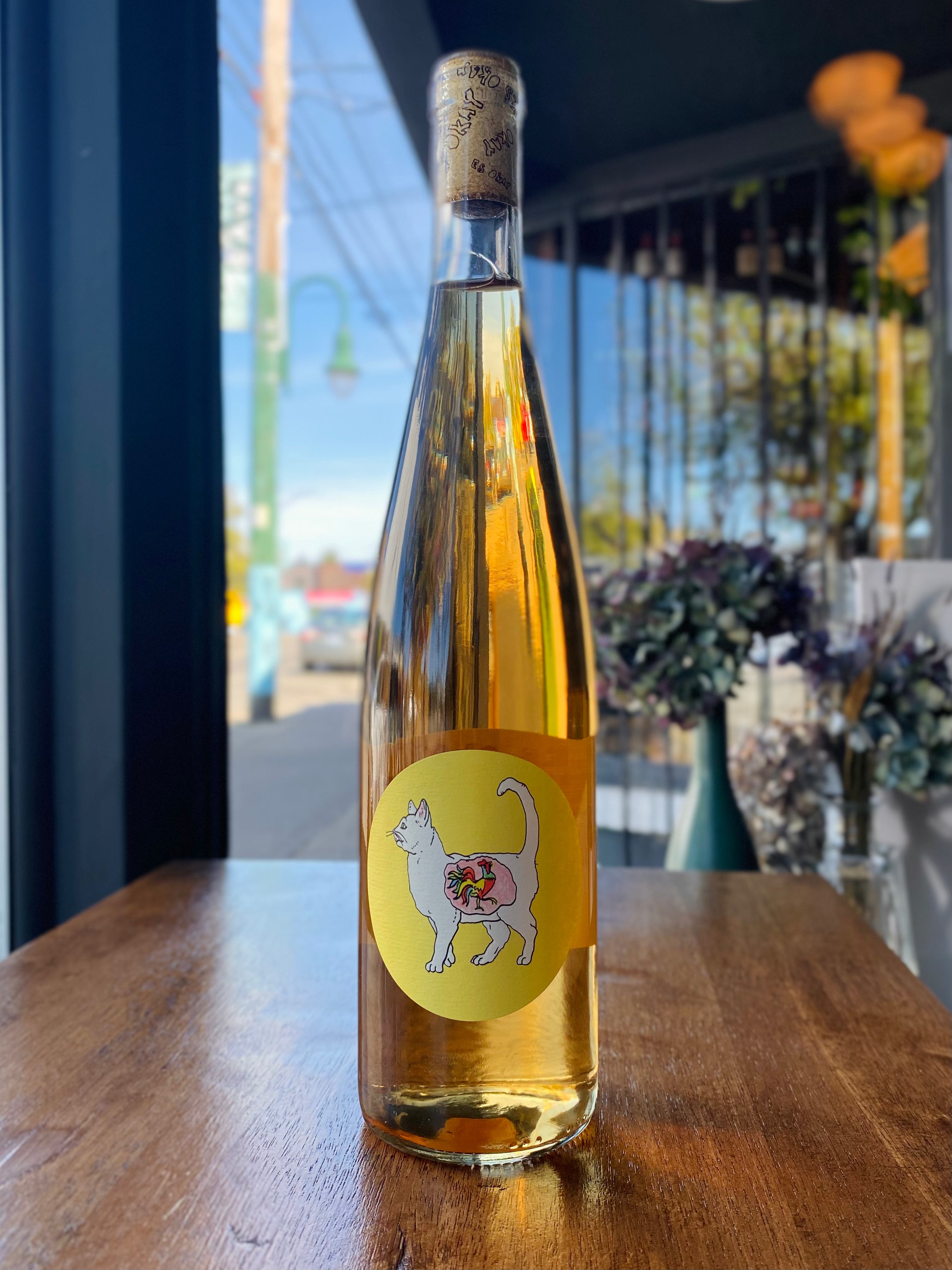 Es Okay White Blend (2022) Field Bar & Bottle Shop